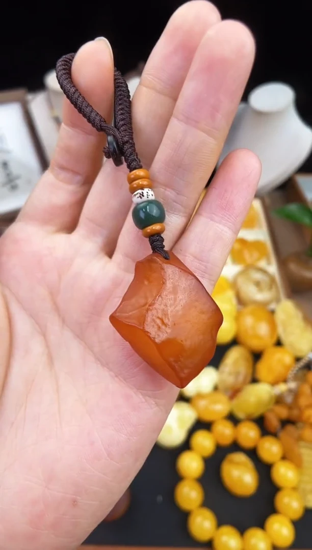 琥珀未镶嵌珠宝奇石柒月