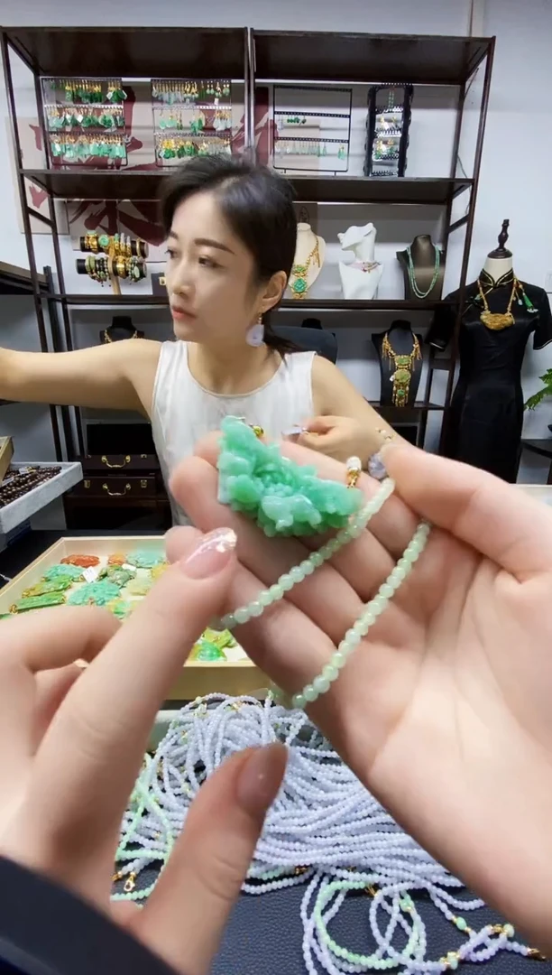 颈饰未镶嵌翡翠翡翠吊坠