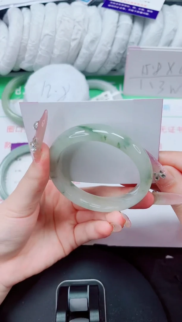 未镶嵌手镯石英质玉168-53/54