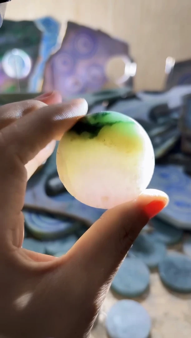 【闪购商品】翡翠颈饰未镶嵌A货闯文2484