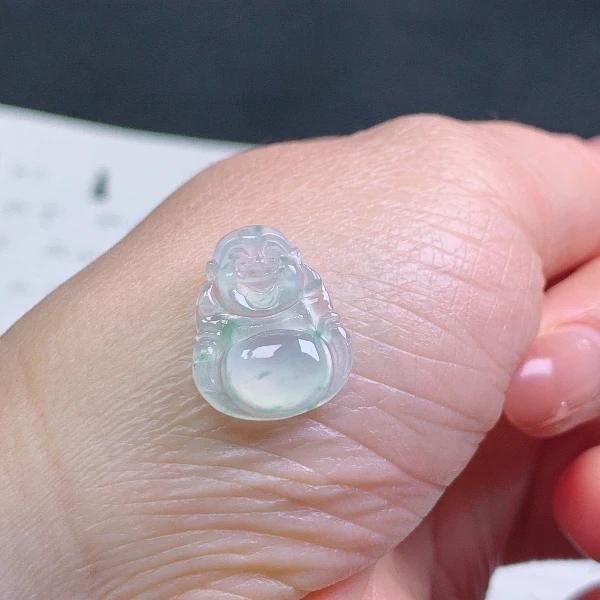 天然翡翠A货老坑冰种飘绿花笑佛17冰透雕刻精美冰绿