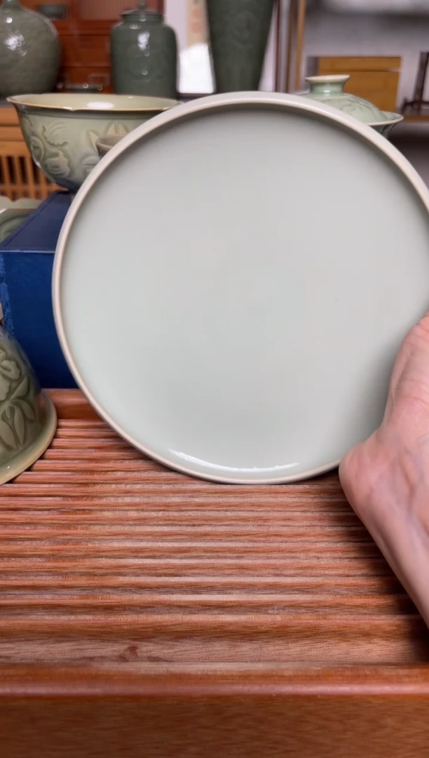 【闪购商品】其他月白釉素面壶承 微瑕福利