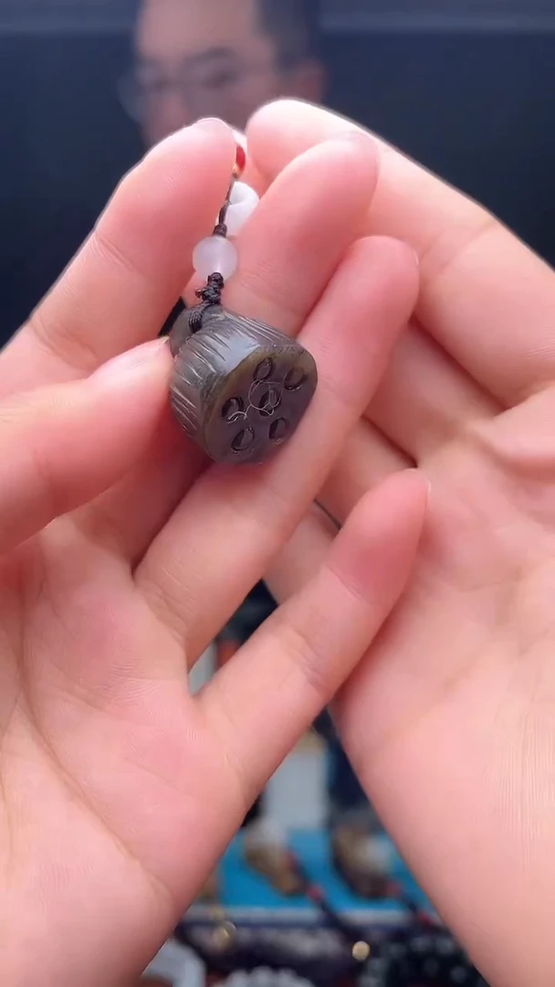 未镶嵌和田玉挂件1