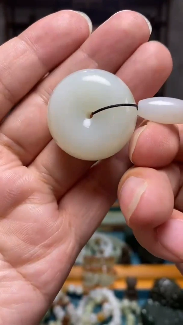 和田玉未镶嵌颈饰98