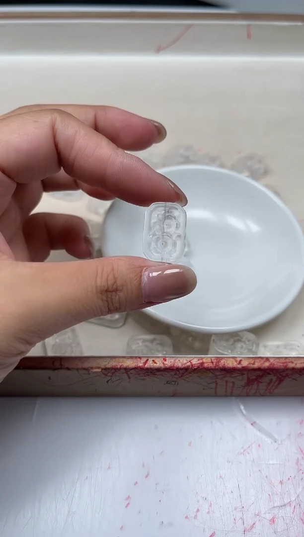 散珠未镶嵌水晶D863 白水晶 方花牌 1个9.9元