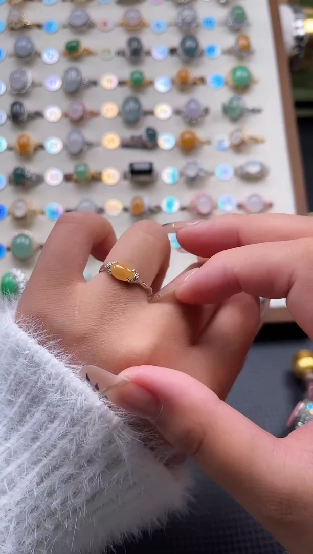 【闪购商品】翡翠戒指银S925镶嵌天然A货翡翠戒指