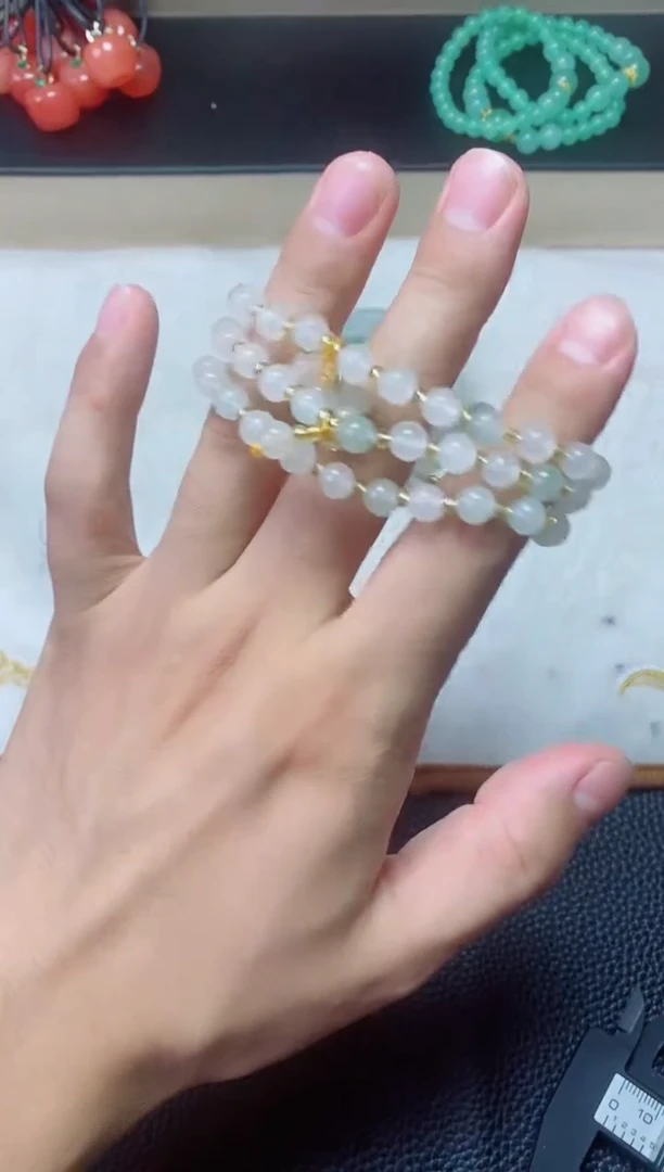 石英质玉（天山翠）手镯未镶嵌手串