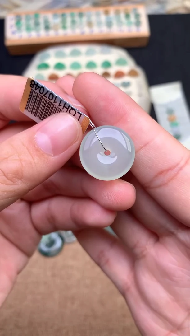 未镶嵌挂件翡翠一