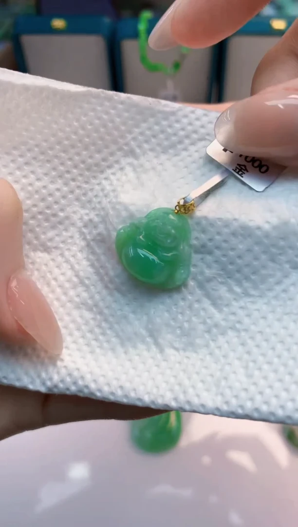 翡翠18K金镶嵌吊坠(不含链)1