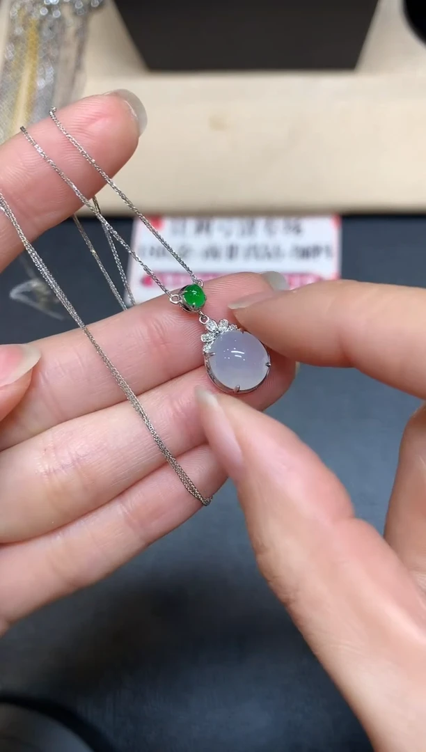 【闪购商品】翡翠颈饰18K金镶嵌【无鉴赏期