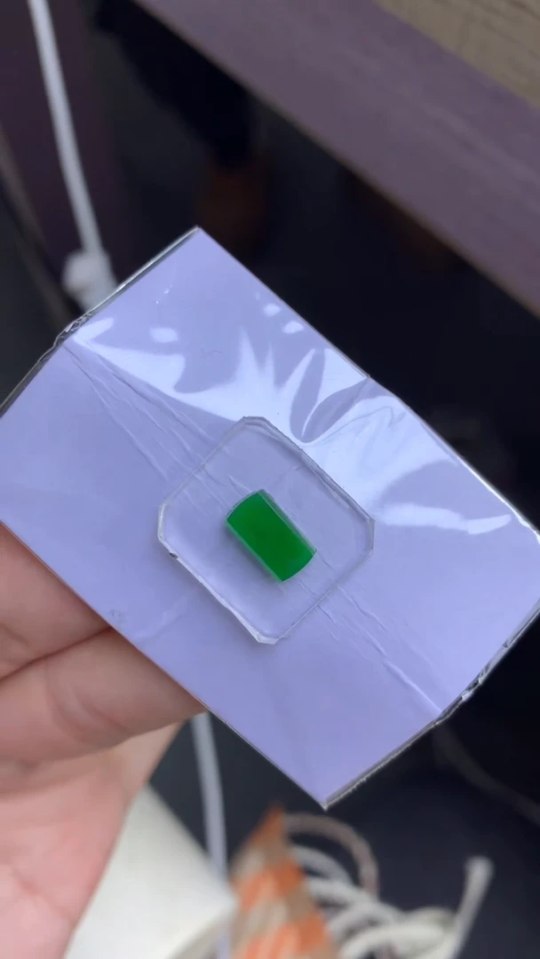 未镶嵌定制翡翠毛货