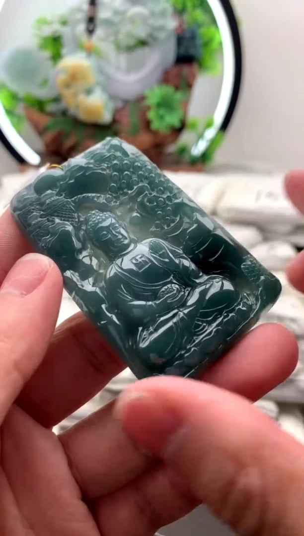 【闪购商品】翡翠颈饰未镶嵌阿弥陀佛【品质一般能接受再拍】