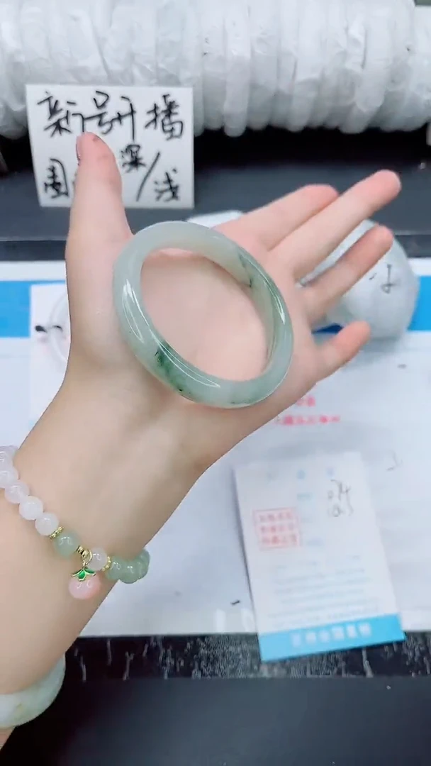 石英质玉手镯未镶嵌074-58.3