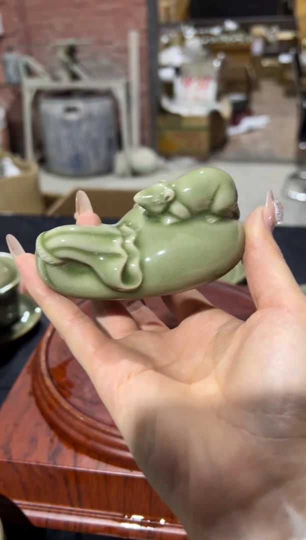 耀州窑鼠钱小摆件