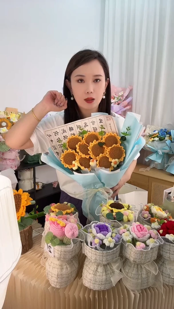 成品花束轻奢手工非遗毛线永生花创意礼物私人定制高端心意
