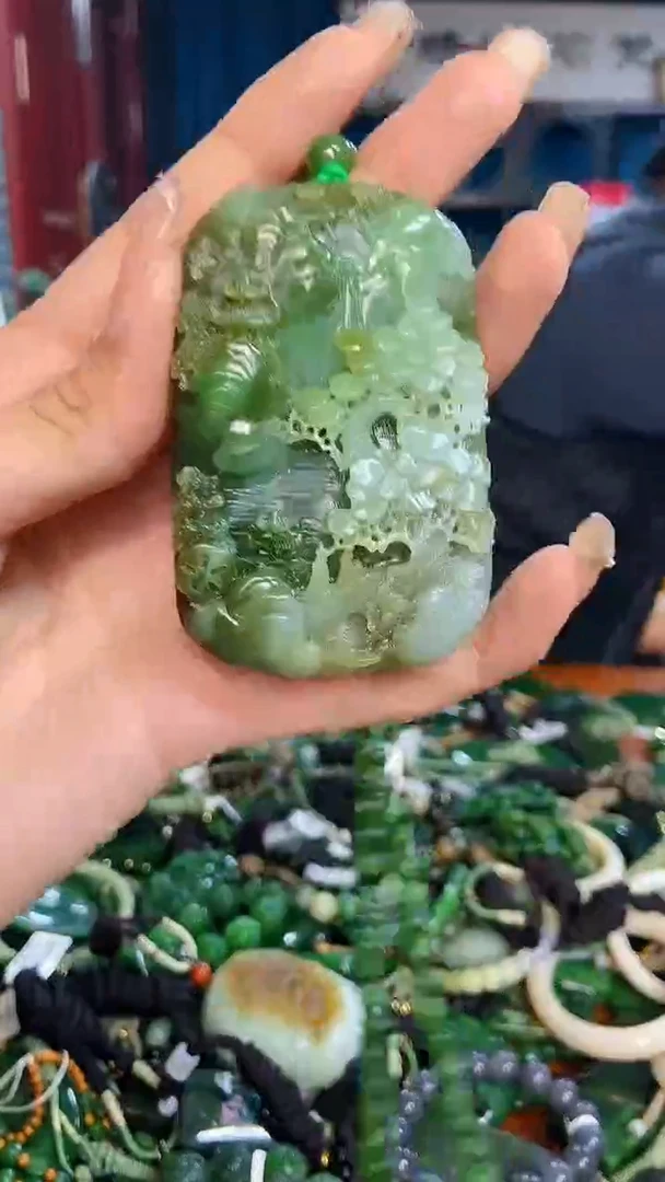 未镶嵌和田玉挂件1