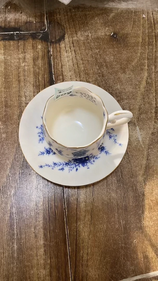 【闪购商品】碗44-点关注加灯牌，满18包邮！