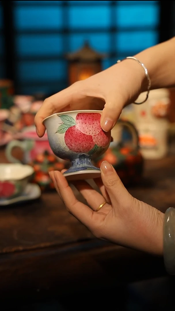 陶瓷景德镇高温釉下彩手工手绘款式