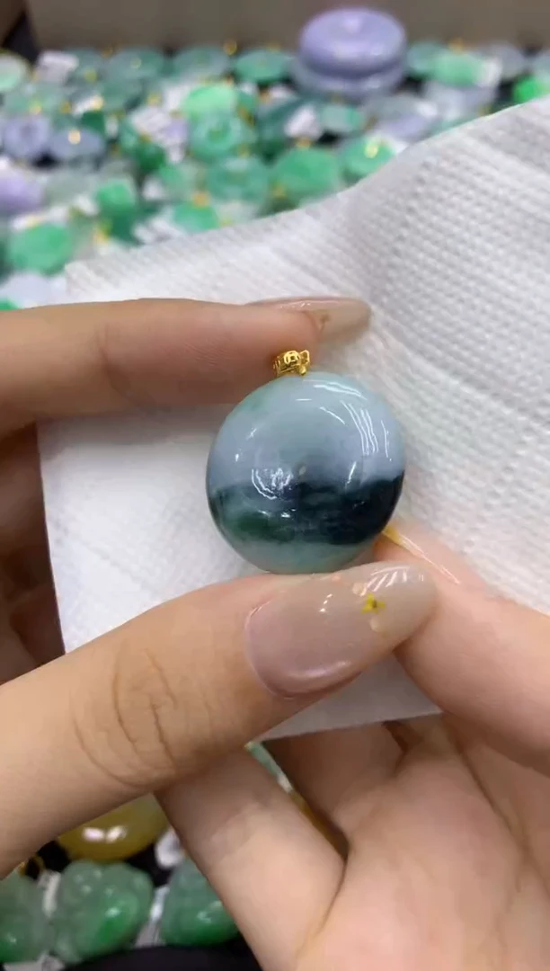 颈饰未镶嵌翡翠天然缅甸翡翠A货