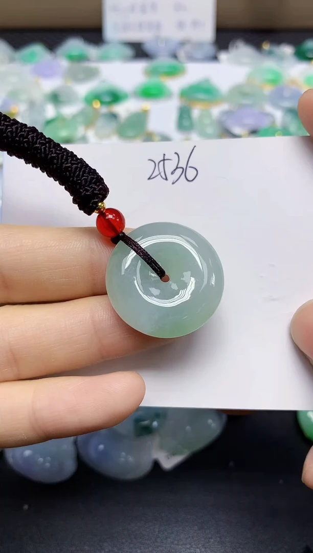 翡翠未镶嵌颈饰天然缅甸翡翠A货