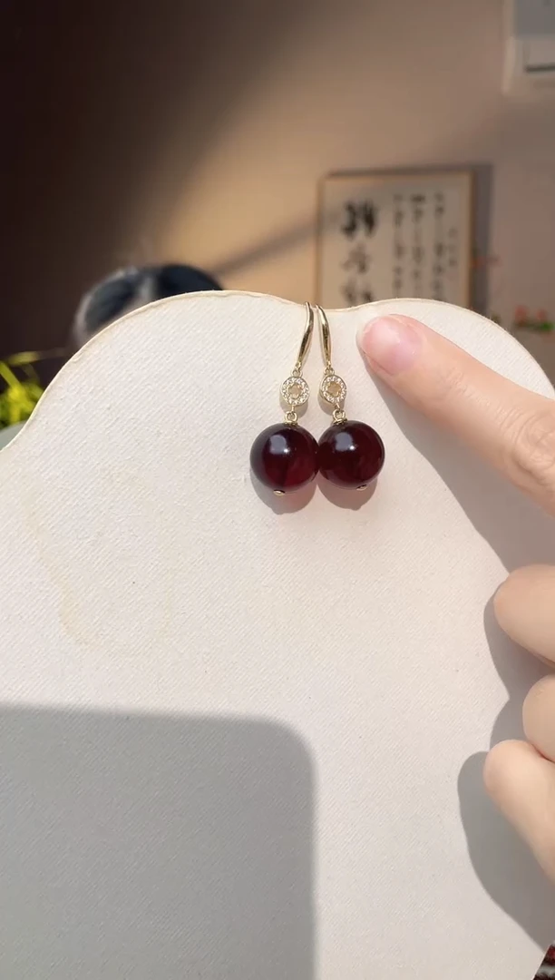 裸石琥珀未镶嵌15+血珀耳环