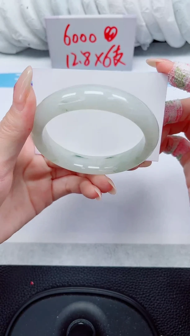 未镶嵌手镯石英质玉84-60/61