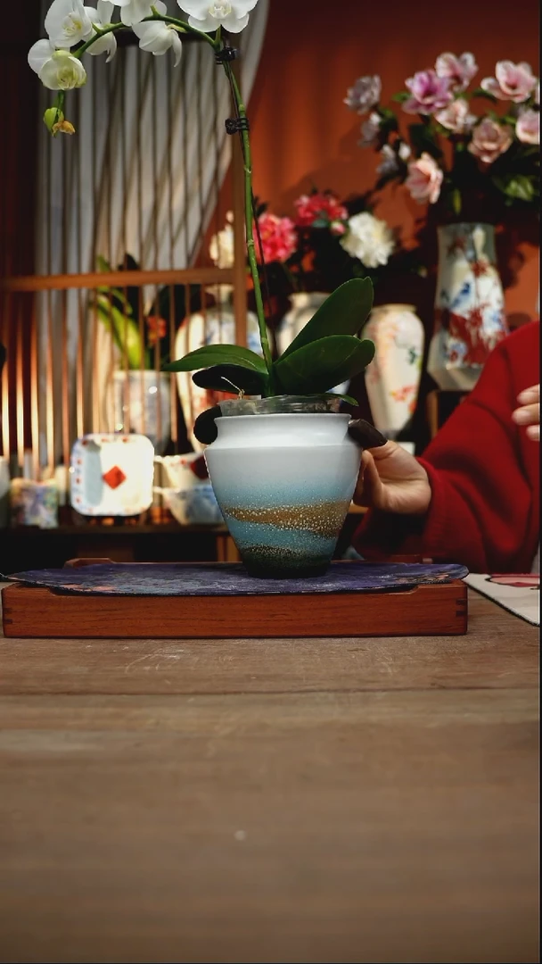 当代景德镇设计师釉下手绘陶瓷花瓶