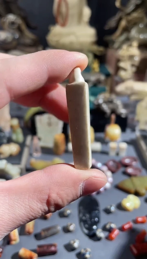 未镶嵌和田玉挂件1