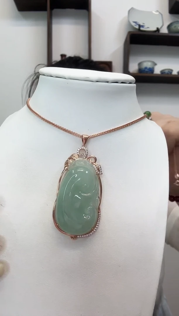 吊坠(赠链)银S925镶嵌翡翠如意玫瑰边