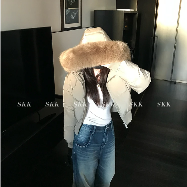 工厂清仓福利~芬兰雪境 冬季毛领连帽收腰加厚短款棉服女QKL1596