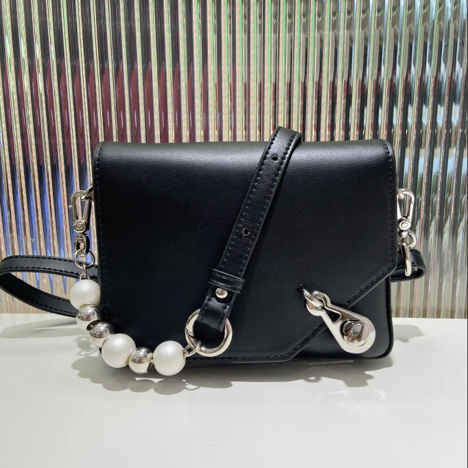 【TT Studio】J-6201-黑色 RAIN.CUN简约腋下斜跨轻奢女包