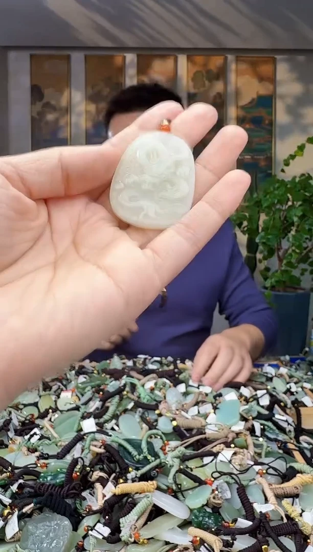 未镶嵌和田玉挂件拍一发一