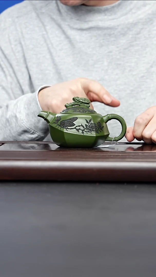 紫砂茶案宜兴紫砂 一鸣惊人 民国绿 范家群