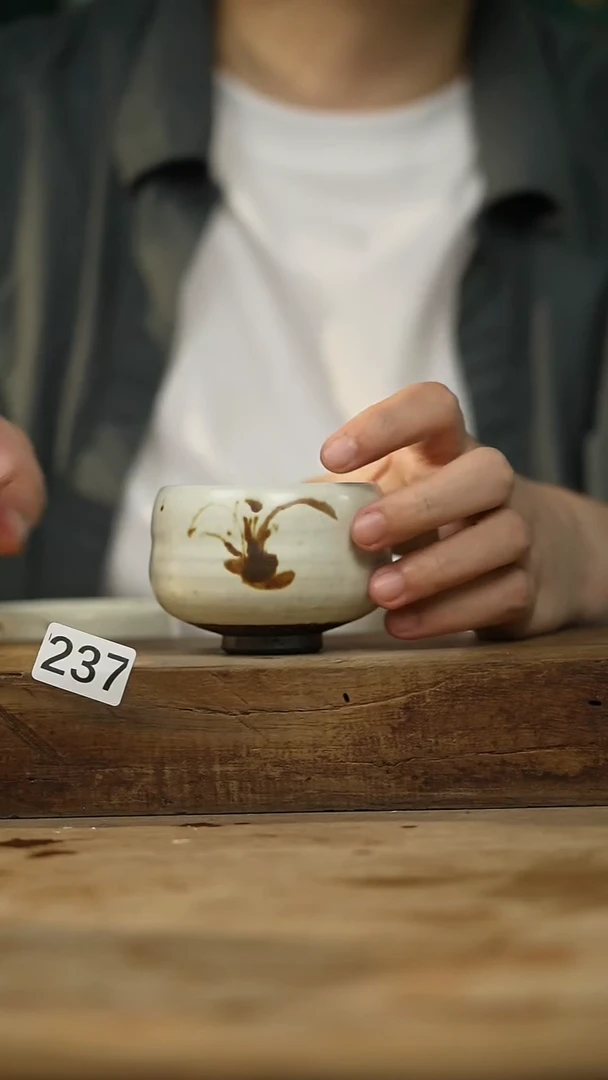 设计师手作款 粉引铁绘系列