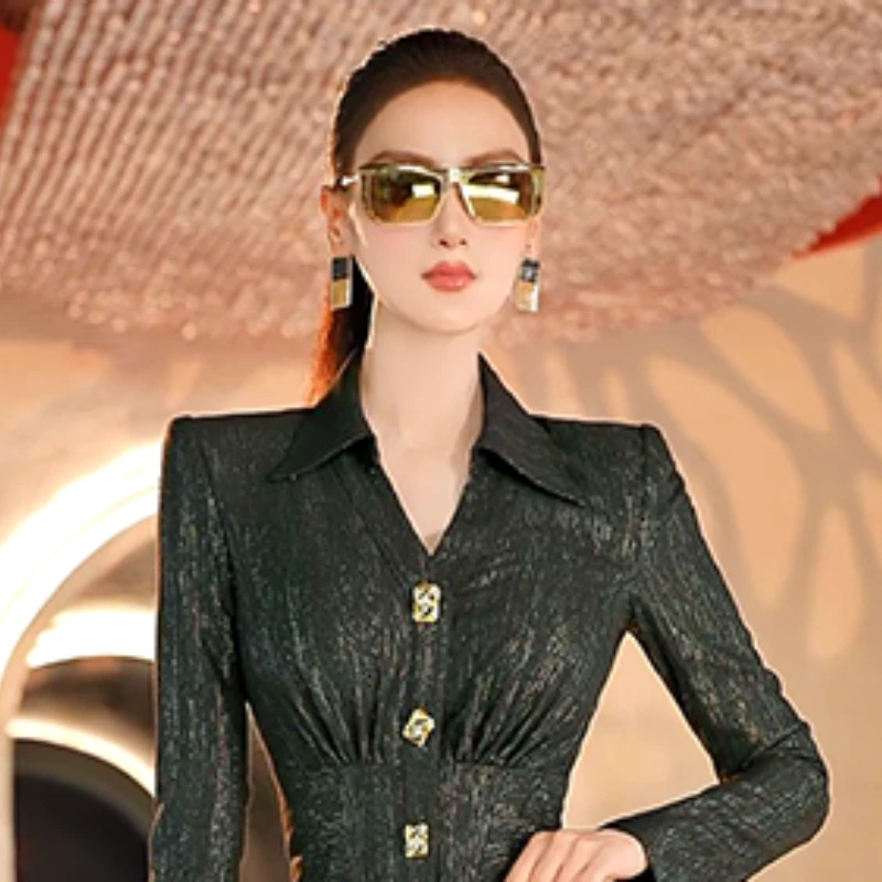 秋季干练减龄OL套装女2025新款修身气质衬衫微喇叭裤两件套