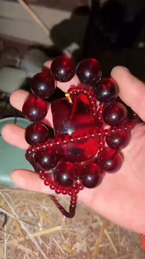 【闪购商品】血珀手串未镶嵌闪购商品高端专用链接