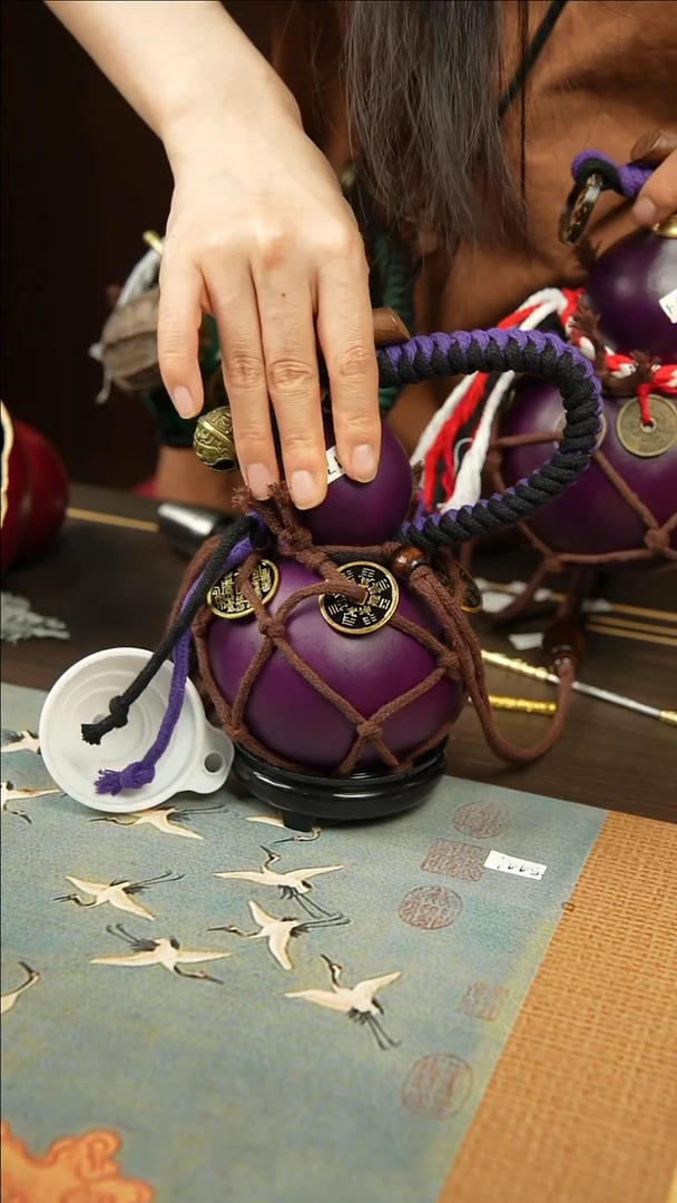 617号300ml左右非遗大漆酒葫芦