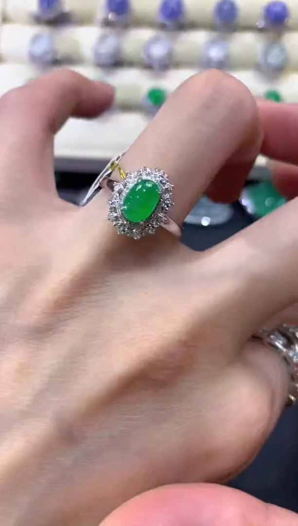 【闪购商品】翡翠戒指18K金镶嵌a86