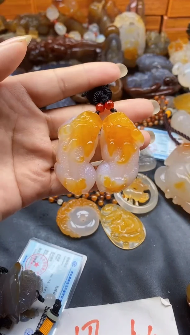 未镶嵌1玛瑙/玉髓腰****中hh