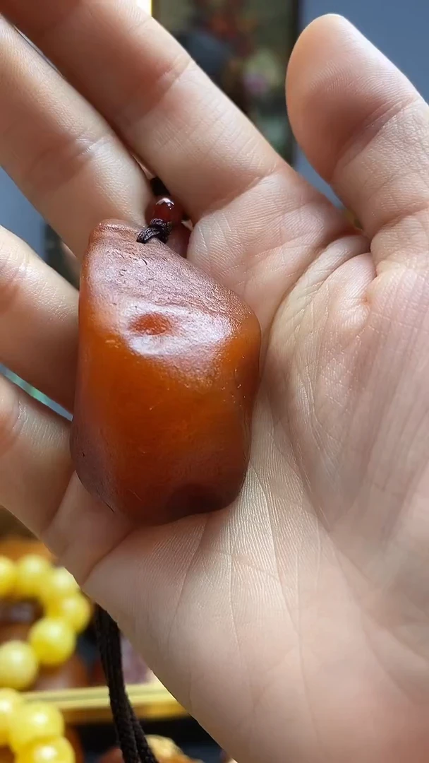 琥珀颈饰未镶嵌吊坠