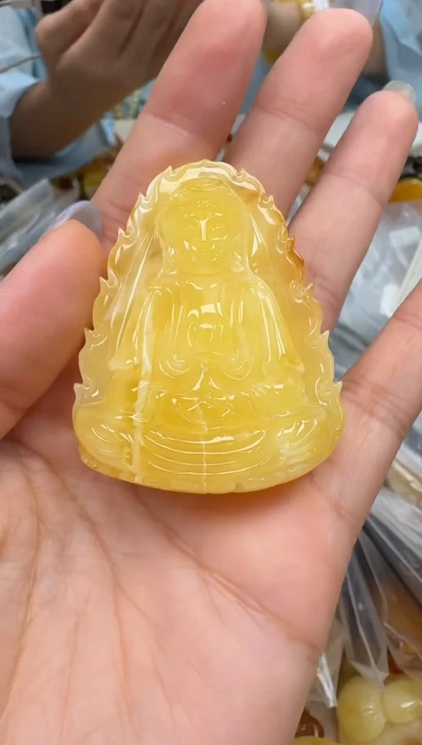 裸石琥珀未镶嵌如图