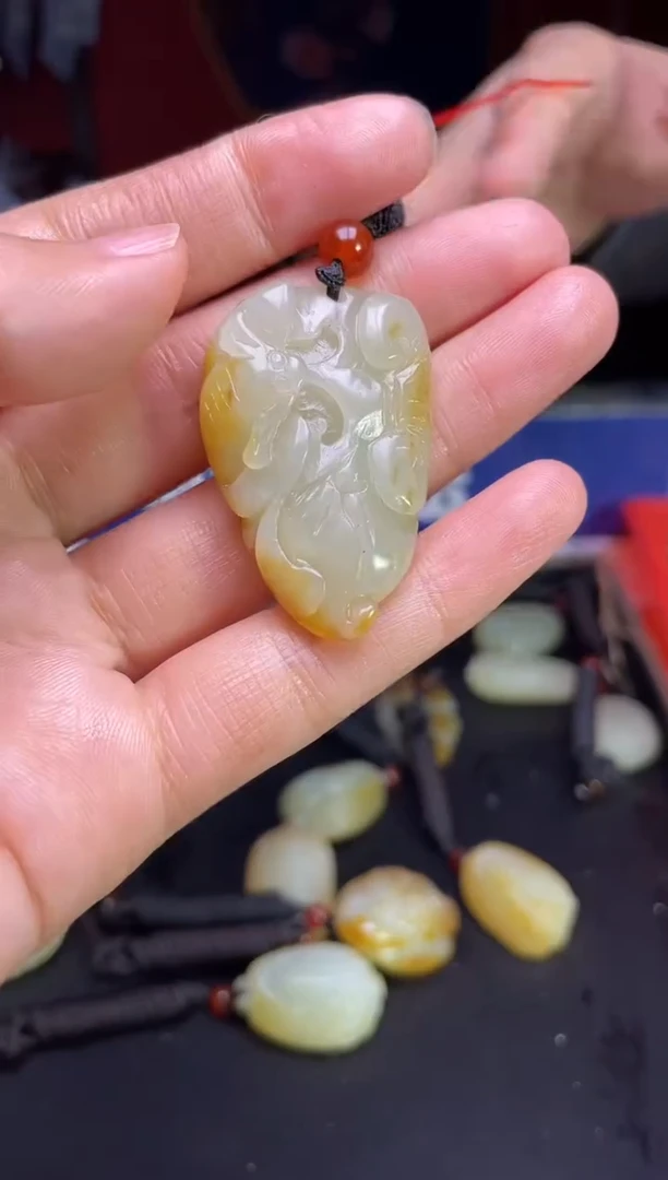 颈饰未镶嵌和田玉123