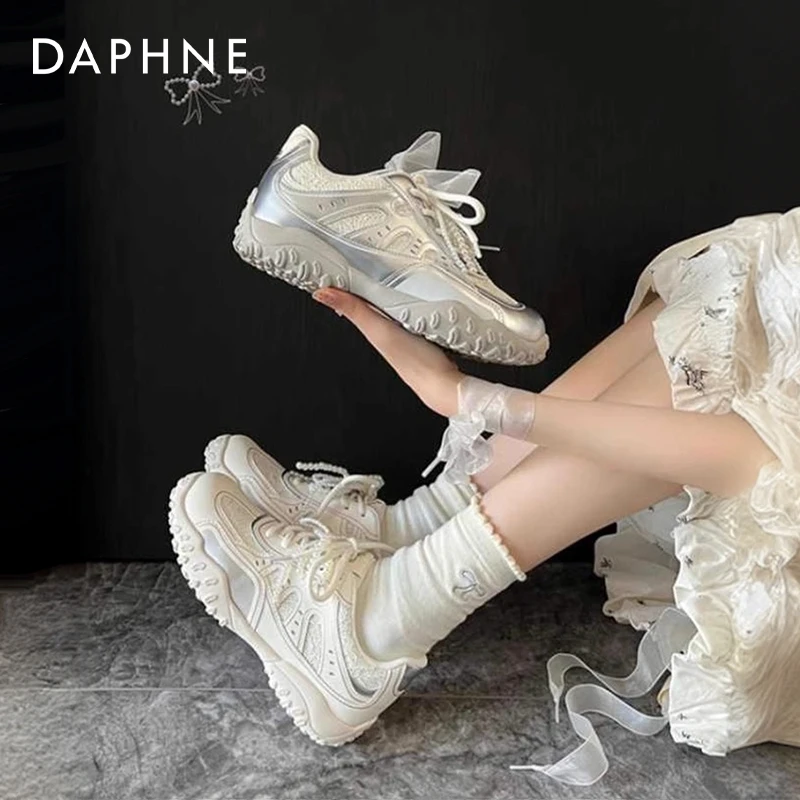 达芙妮新款配裙子女鞋2025春季芭蕾风德训鞋学院风蕾丝珍珠阿甘鞋