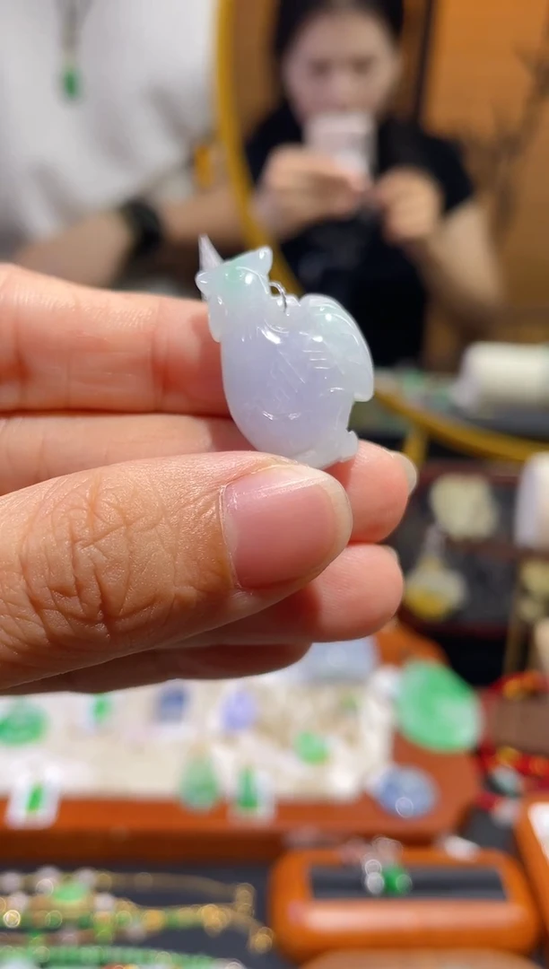 颈饰未镶嵌翡翠假一赔三