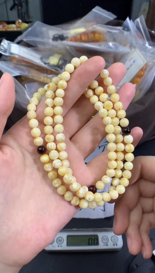 蜜蜡未镶嵌珠宝奇石1