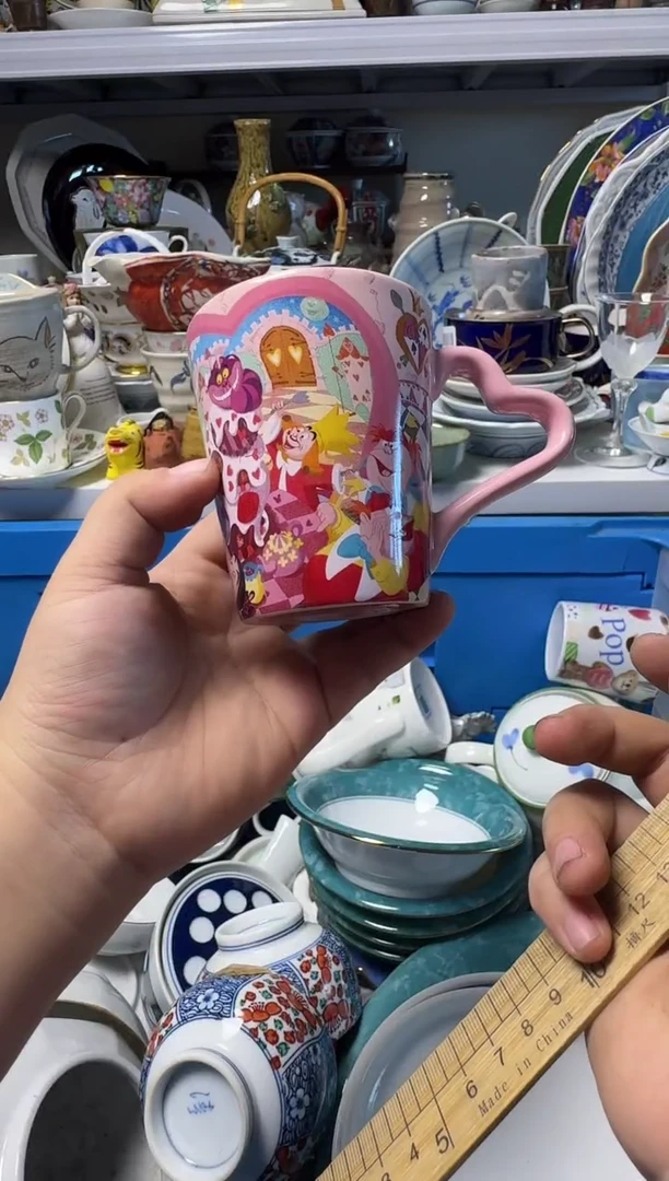 中古瓷器，默认微瑕-泰国产的爱丽丝杯子