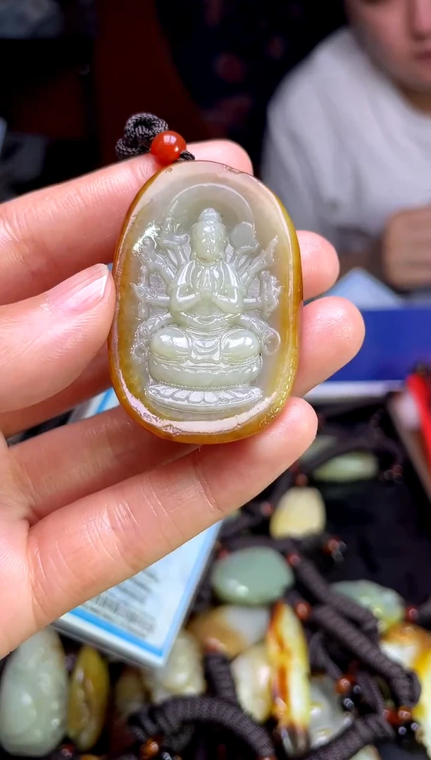 和田玉未镶嵌颈饰1