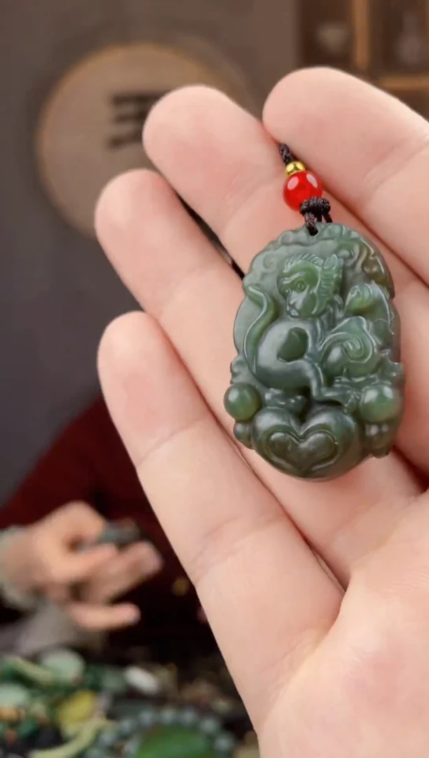 颈饰未镶嵌和田玉拍一发一，多样性发货