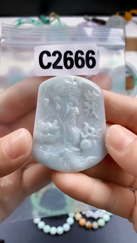 颈饰未镶嵌翡翠天然翡翠吊坠挂件