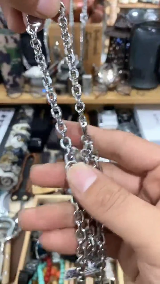 瓷片闪购商品  如图所示